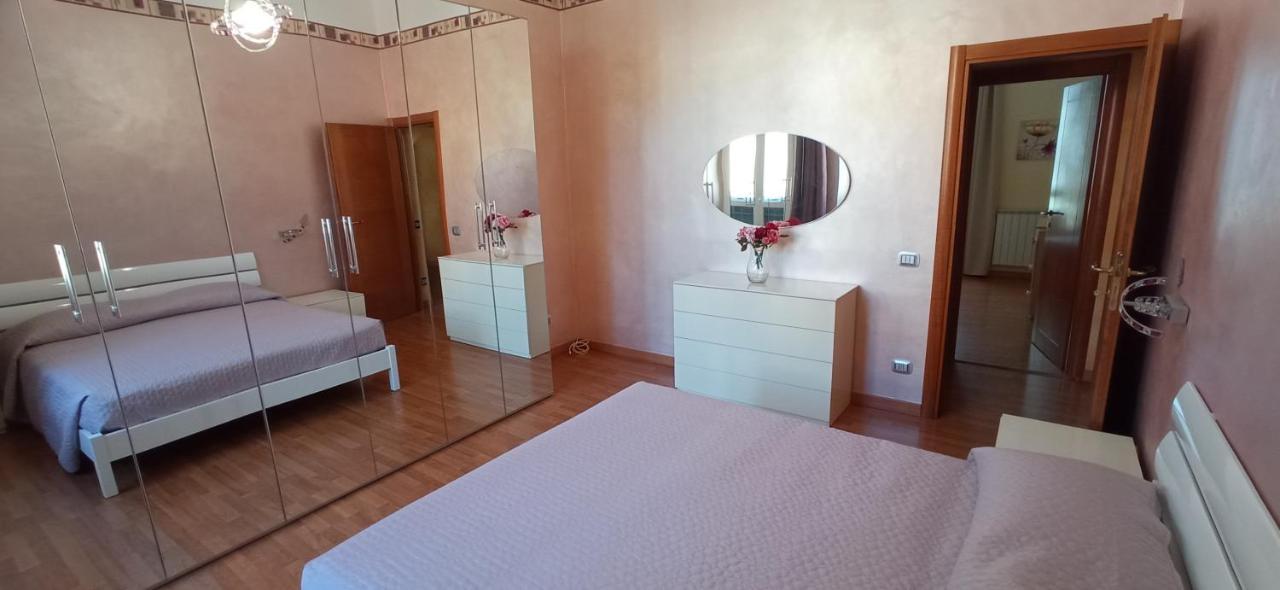 I Girasoli Apartment Civitavecchia Ngoại thất bức ảnh